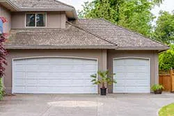 Security Garage Doors Lynn, MA 781-410-3604 - about-side